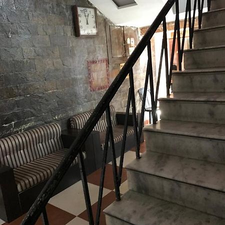 Hotel Natraj Bulandshahr Ngoại thất bức ảnh