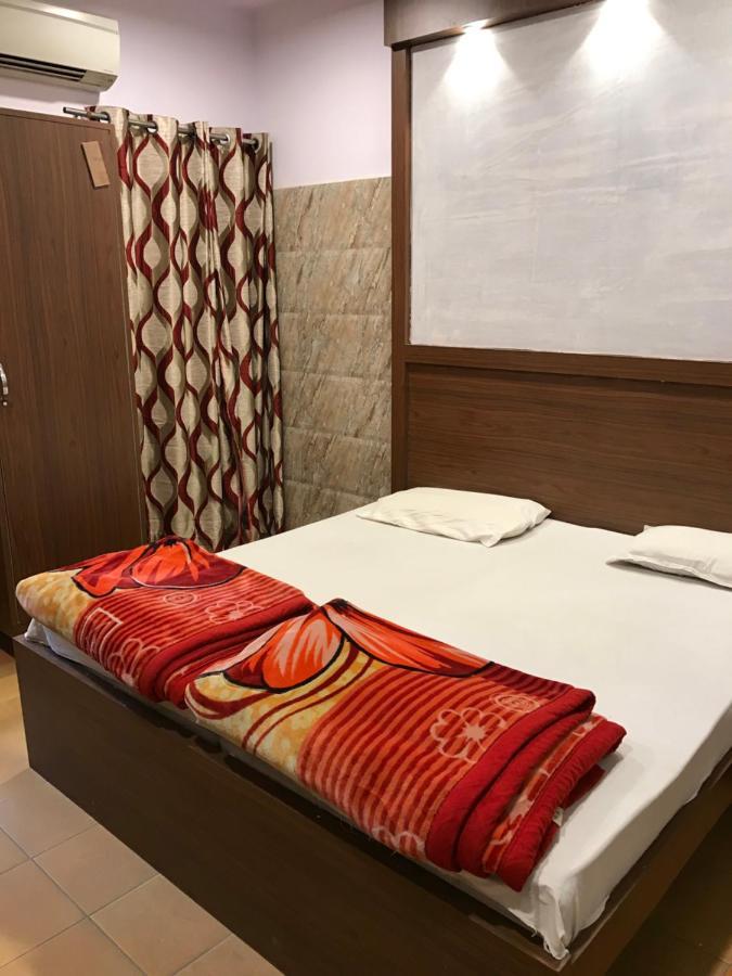 Hotel Natraj Bulandshahr Ngoại thất bức ảnh