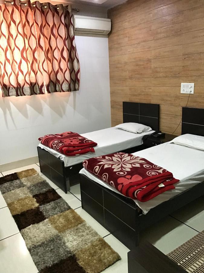 Hotel Natraj Bulandshahr Ngoại thất bức ảnh